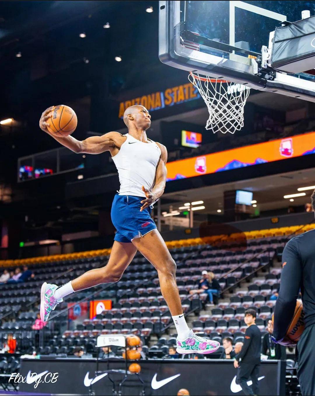 转折点！犹他爵士主帅复盘，NBA季后赛今晚攻防权衡，更衣室稳定，训练强度明显提升的简单介绍开云体育APP网页版入口